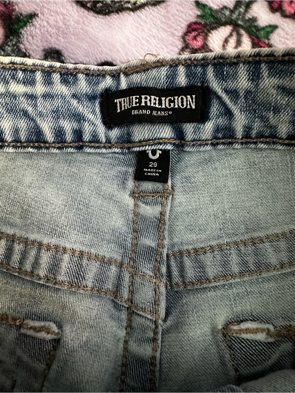 True Religion Light Wash Flare Jeans with Dark Bandana Panels - Picture 5 of 6